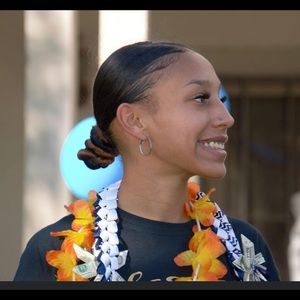 Meet your Posher, Destinee